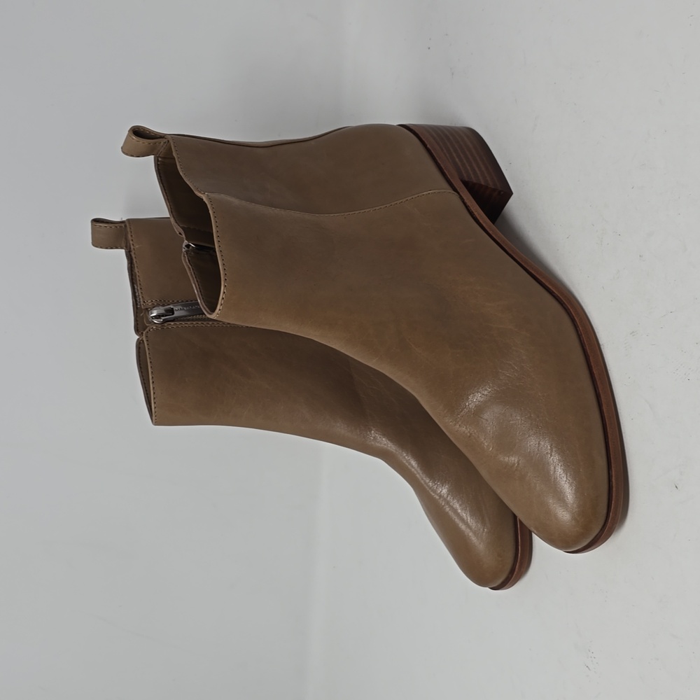 Vince Camuto Jerlindi Ankle Zip Side Letaher Booties Size 8